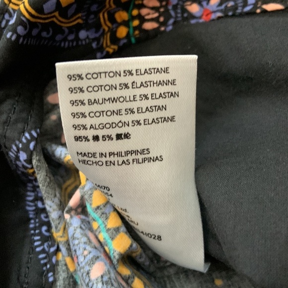 Maeve Black Medallion High Rise Shorts - Picture 10 of 11